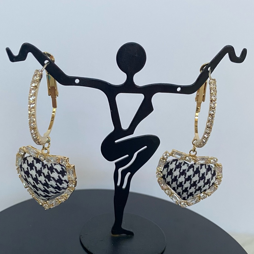 NEW Houndstooth Pattern Heart-Shaped Earrings with Rhinestones